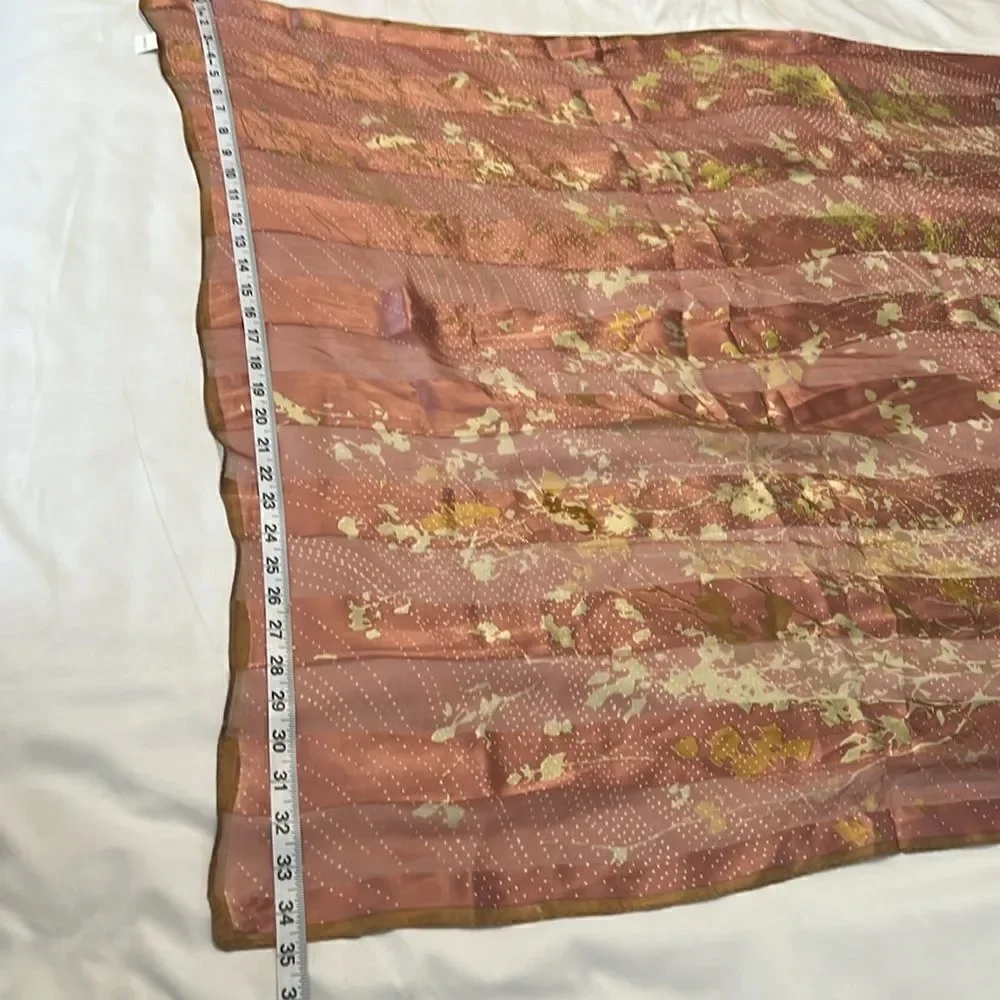 100% silk pink print scarf EUC perfect for every wardrobe so many ways to style